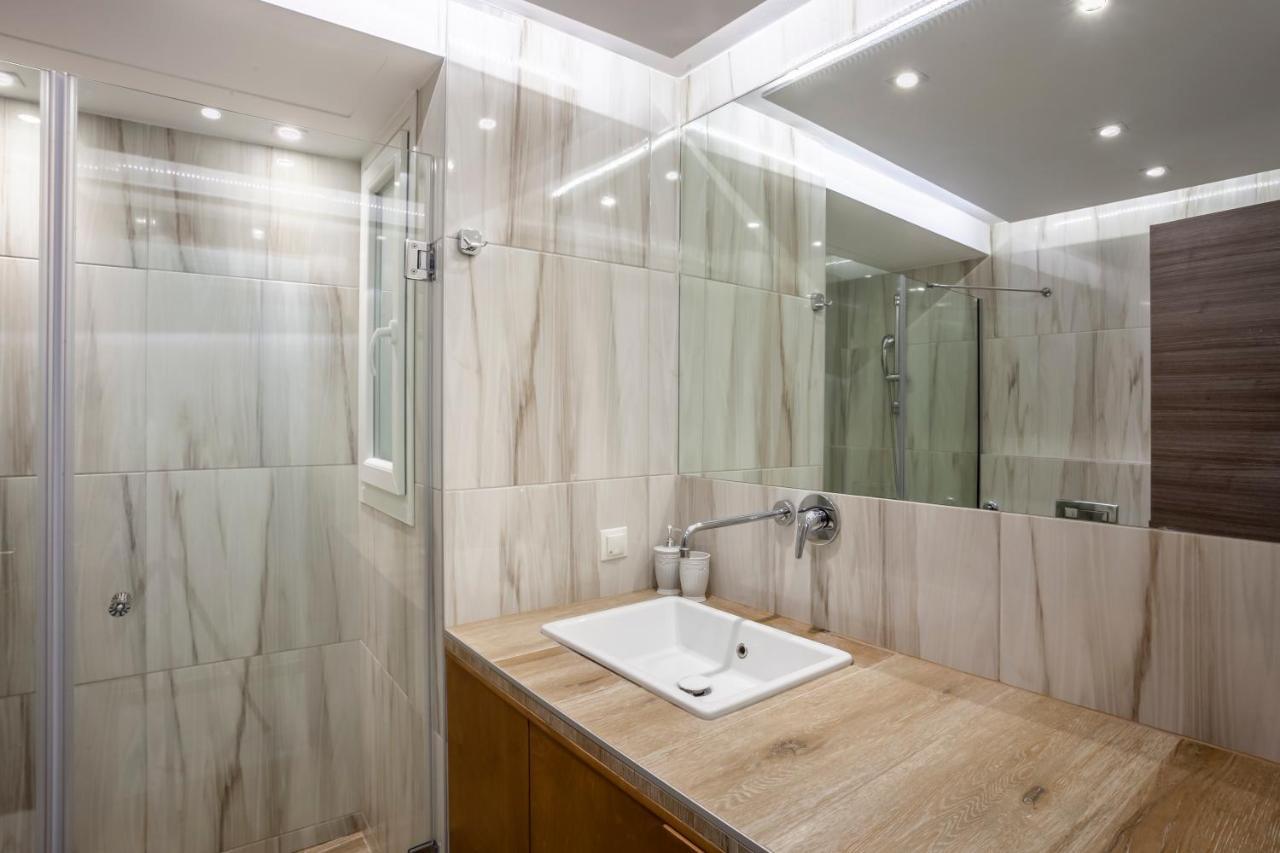 Be Queen-Your Urban Stay Салоники Экстерьер фото